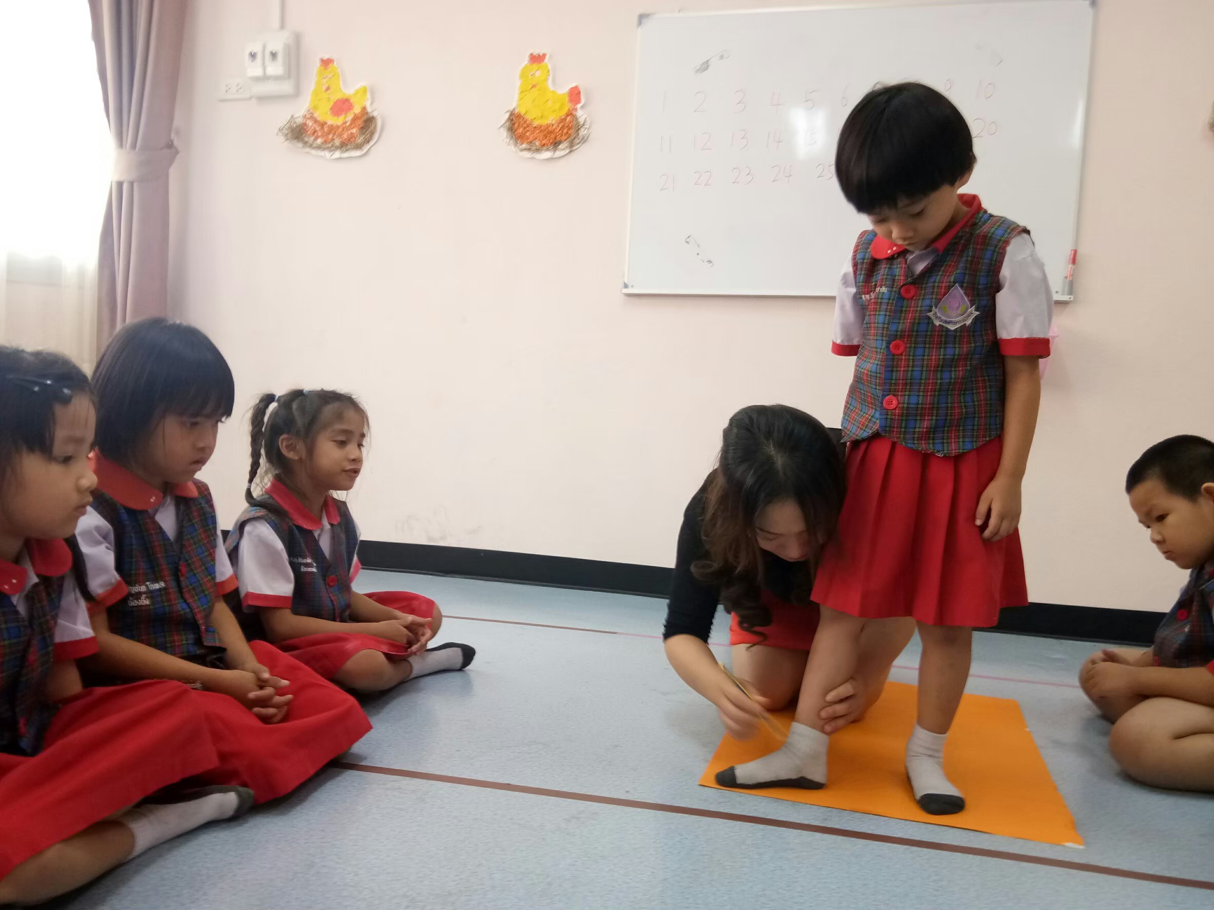 กิจกรรม 🌍🗣️ โลกกว้างใบนี้สนุกขึ้นเยอะ! เปิดประสบการณ์เรียนรู้ "ภาษาต่างประเทศ" - โรงเรียนอนุบาลสหศึกษาบางบัวทอง